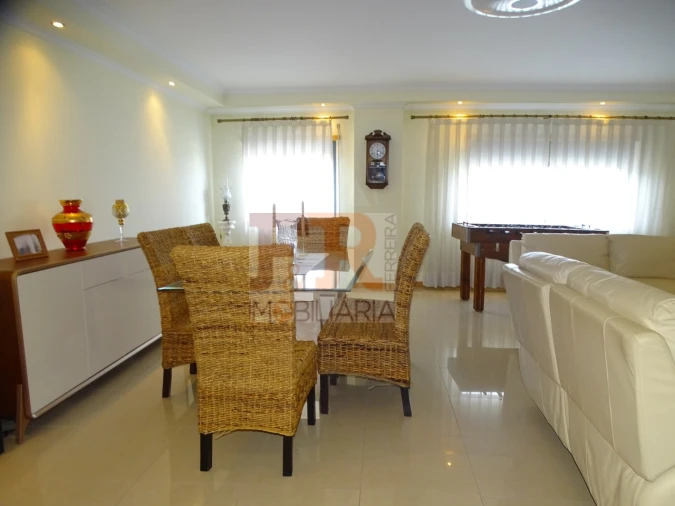 Apartamento T3 para Venda em Fernao Ferro Foto 5