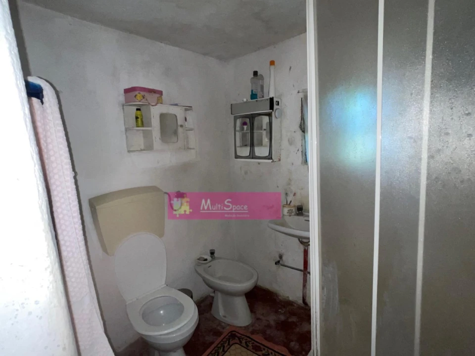 Moradia T1 para Venda em Atouguia Foto 17