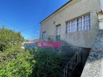 Moradia T1 para Venda em Atouguia