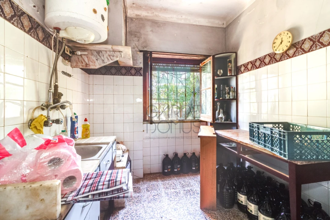 Moradia T2 para Venda em Santo Antão e São Julião do Tojal Foto 9