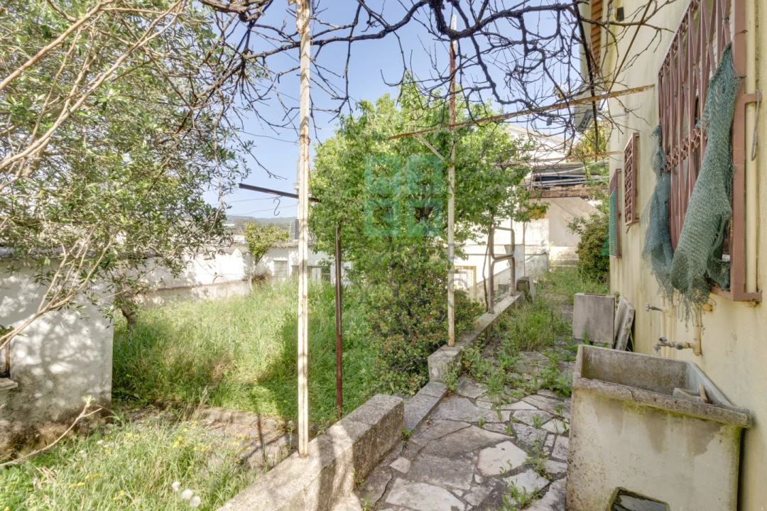 Moradia T2 para Venda em Santo Antão e São Julião do Tojal Foto 16