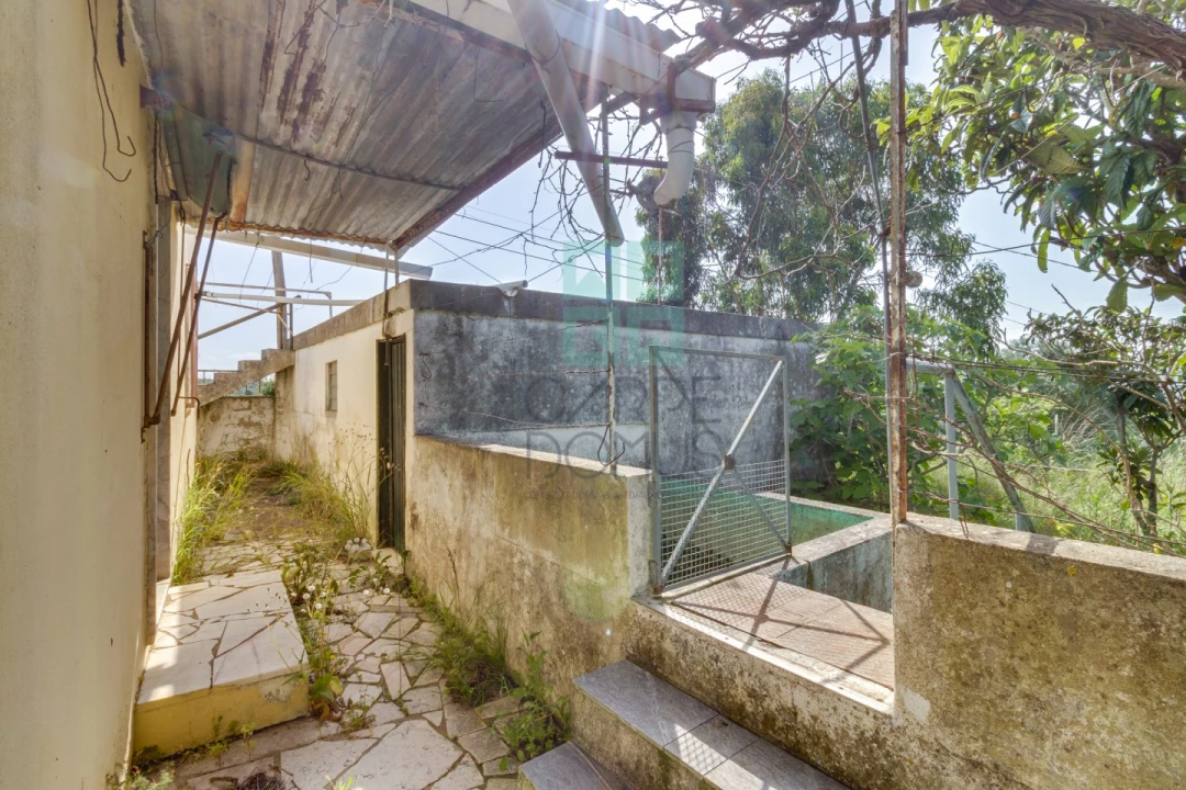 Moradia T2 para Venda em Santo Antão e São Julião do Tojal Foto 17