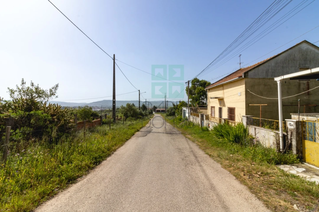 Moradia T2 para Venda em Santo Antão e São Julião do Tojal Foto 22