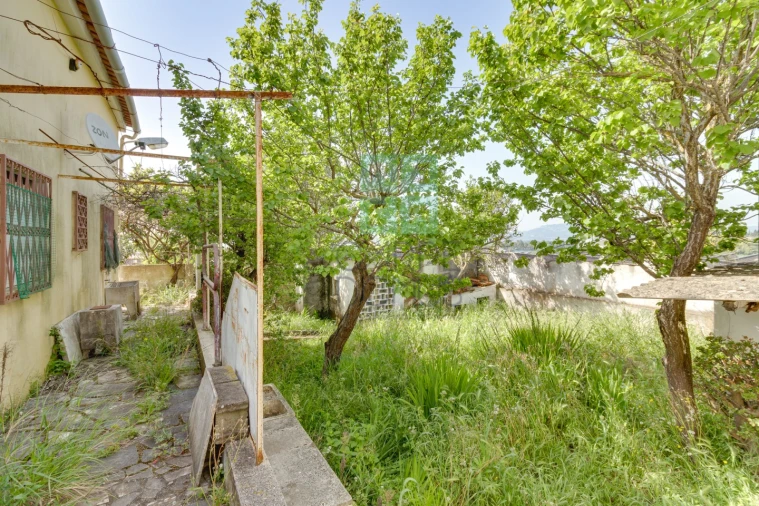 Moradia T2 para Venda em Santo Antão e São Julião do Tojal Foto 18