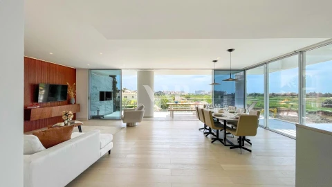 Apartamento T4 para Venda em Quarteira