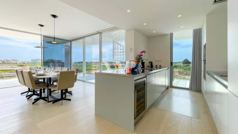 Apartamento T4 para Venda em Quarteira