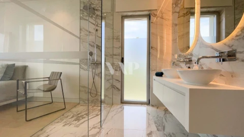 Apartamento T4 para Venda em Quarteira