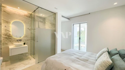 Apartamento T4 para Venda em Quarteira