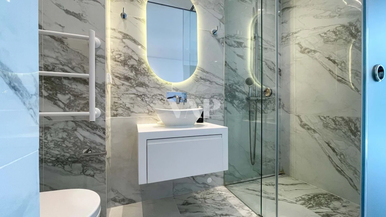 Apartamento T4 para Venda em Quarteira Foto 15