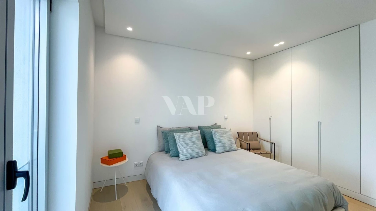 Apartamento T4 para Venda em Quarteira Foto 12