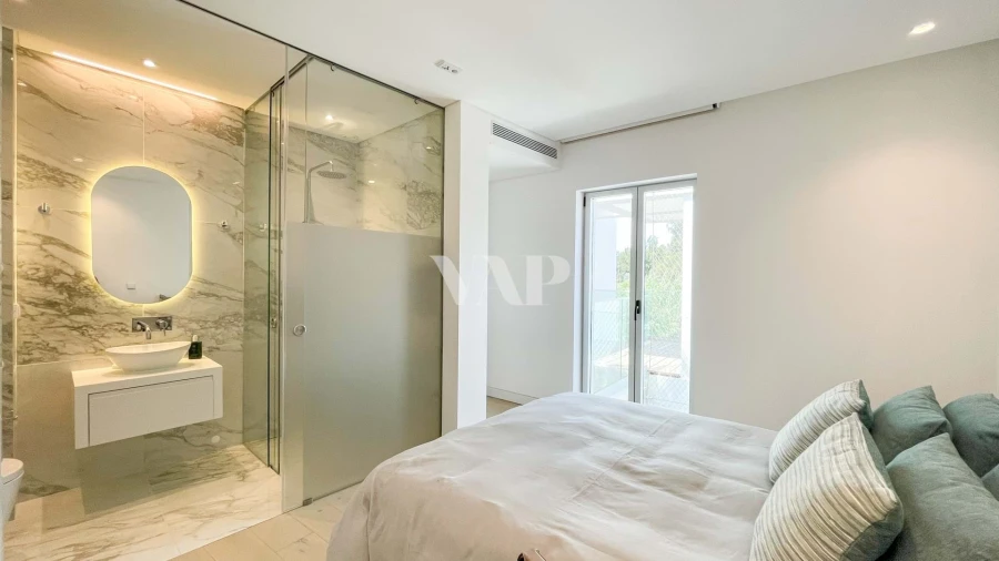 Apartamento T4 para Venda em Quarteira Foto 14