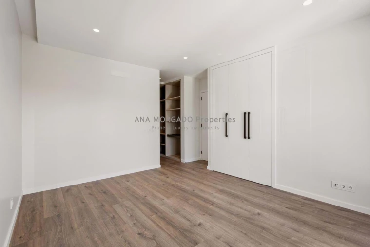 Moradia T4 para Venda em Rio de Mouro Foto 15