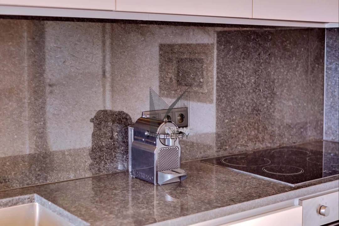 Apartamento T1 para Arrendamento em Quarteira Foto 8