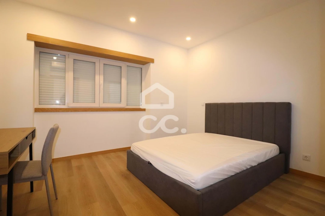 Prédio para Venda em Santo Antonio dos Olivais Foto 23