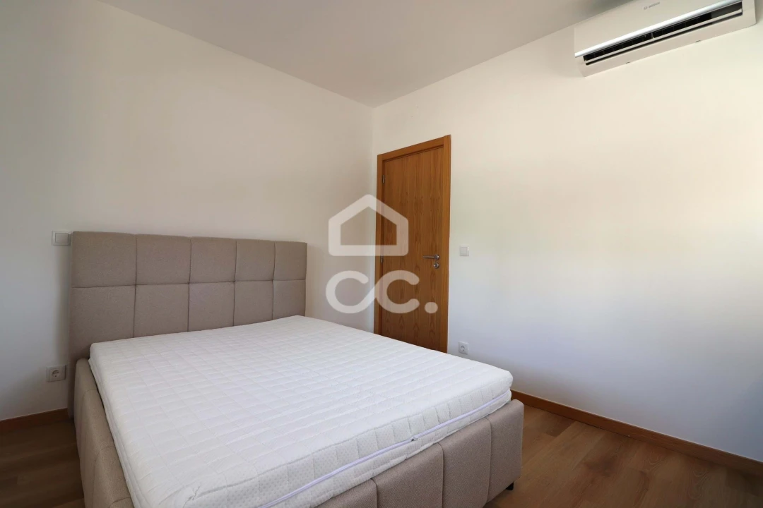 Prédio para Venda em Santo Antonio dos Olivais Foto 28