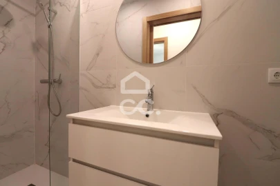 Prédio para Venda em Santo Antonio dos Olivais