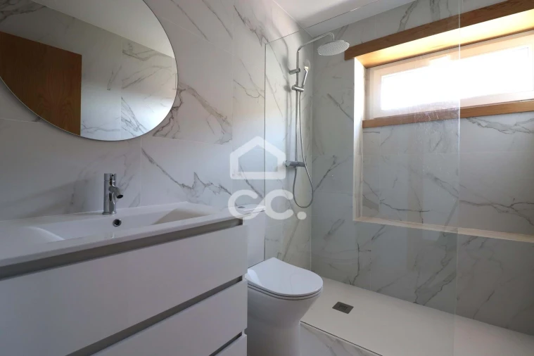 Prédio para Venda em Santo Antonio dos Olivais Foto 12