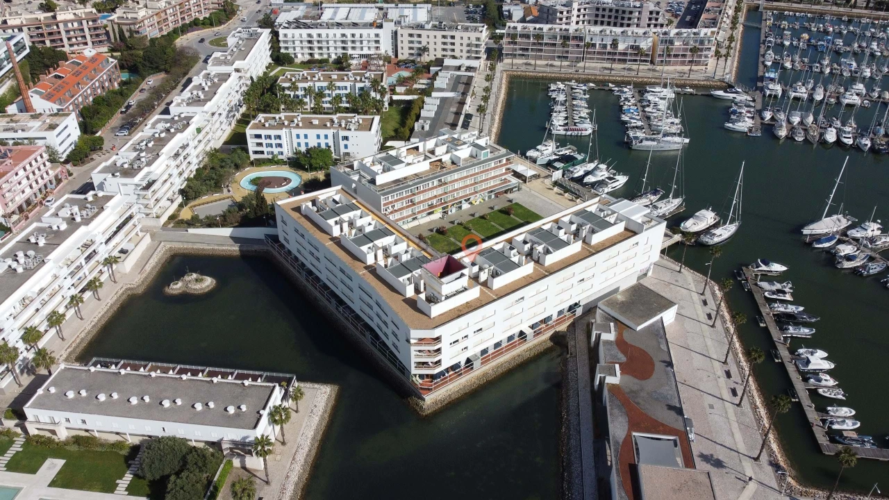 Apartamento T1 para Venda em Lagos (São Sebastião e Santa Maria) Foto 18