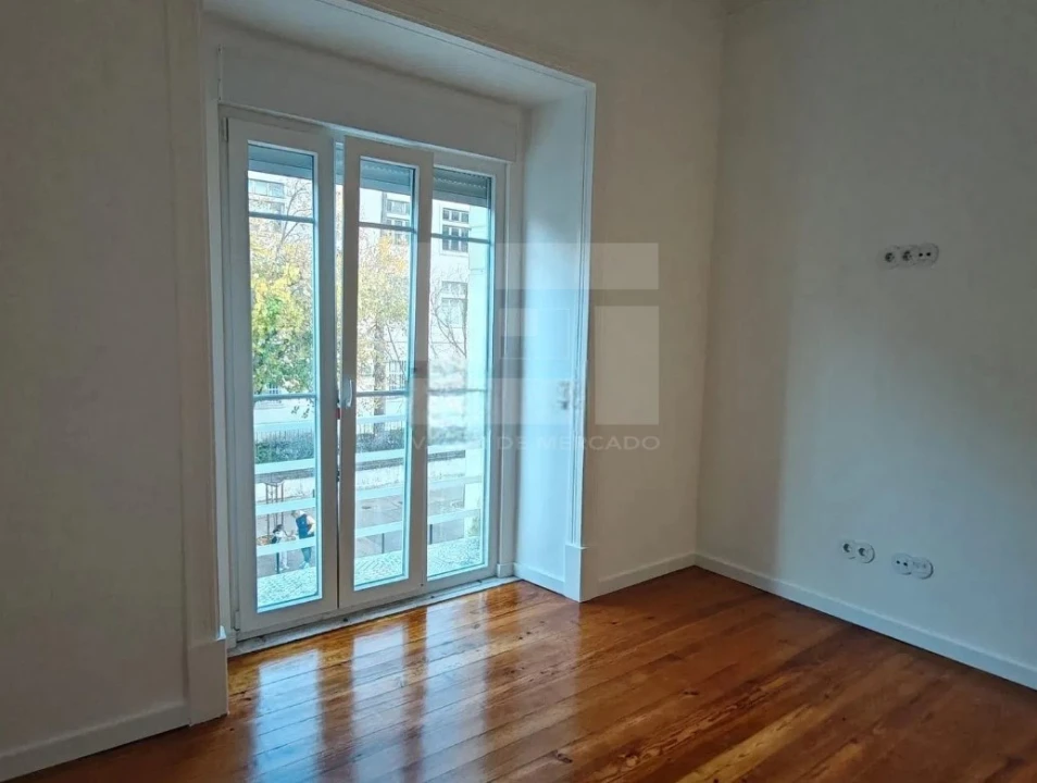 Apartamento T3 para Venda em Penha de França Foto 8