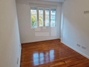 Apartamento T3 para Venda em Penha de França