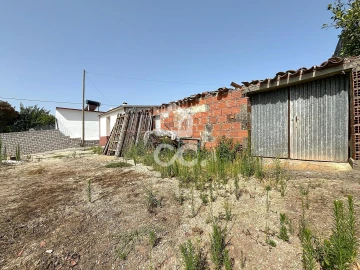 Moradia para Venda em Alvorninha