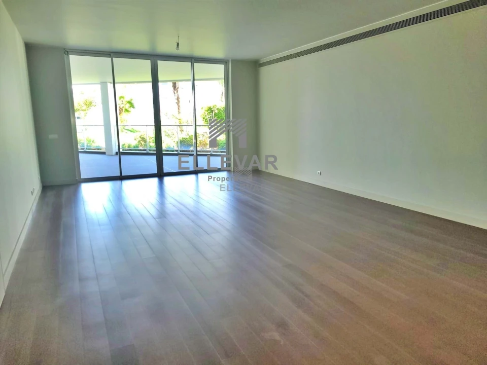 Apartamento T2 para Venda em São Martinho Foto 10