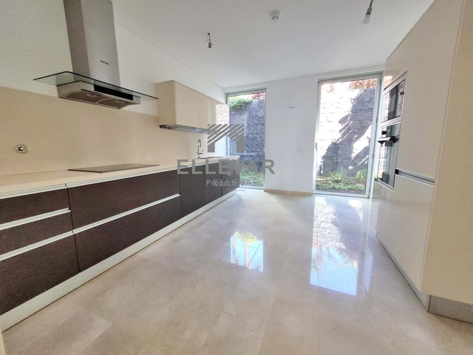 Apartamento T2 para Venda em São Martinho Foto 13