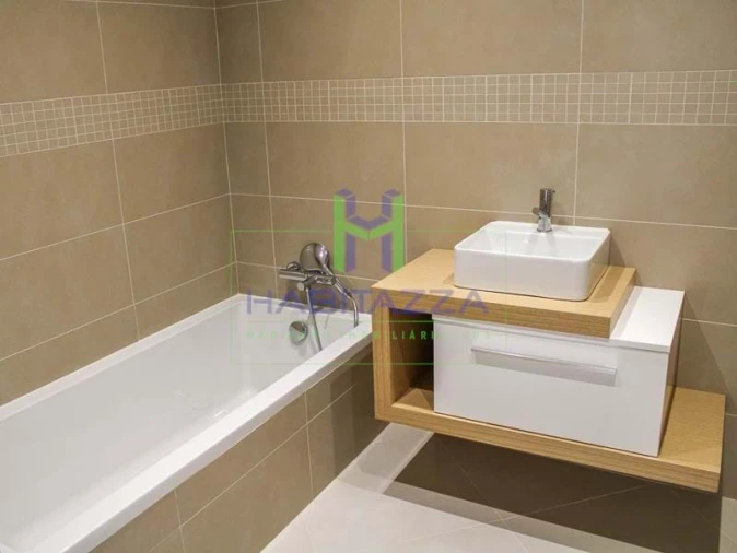 Apartamento T2 para Arrendamento em Lagos (São Sebastião e Santa Maria) Foto 22