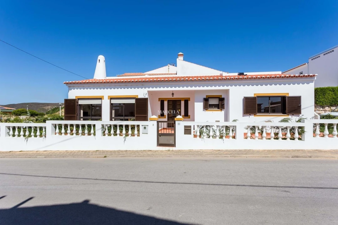 Moradia T3 para Venda em Bordeira Foto 22