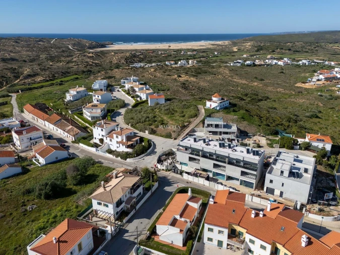 Moradia T3 para Venda em Bordeira Foto 2