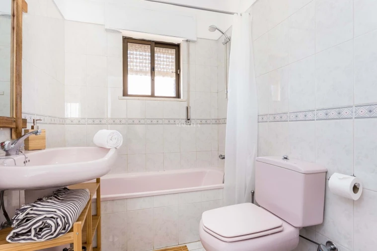 Moradia T3 para Venda em Bordeira Foto 18