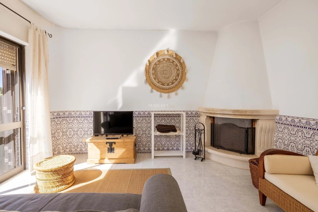 Moradia T3 para Venda em Bordeira Foto 6