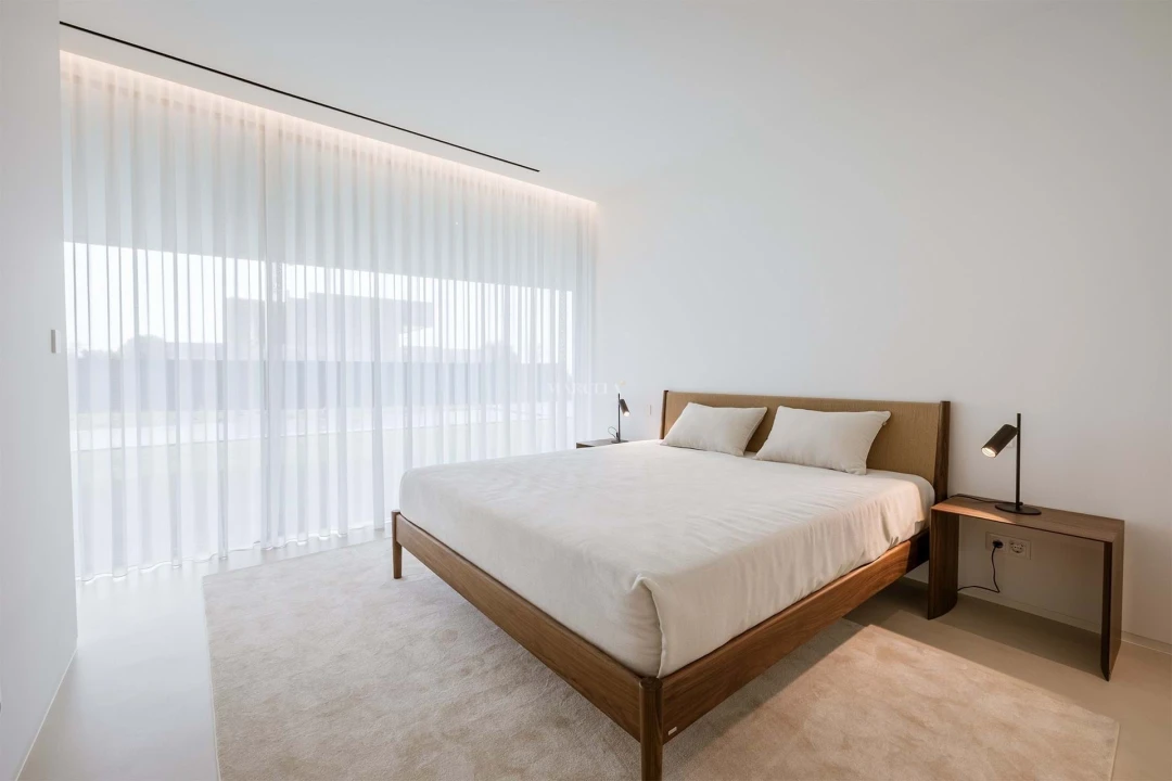 Moradia T4 para Venda em Lagos (São Sebastião e Santa Maria) Foto 36