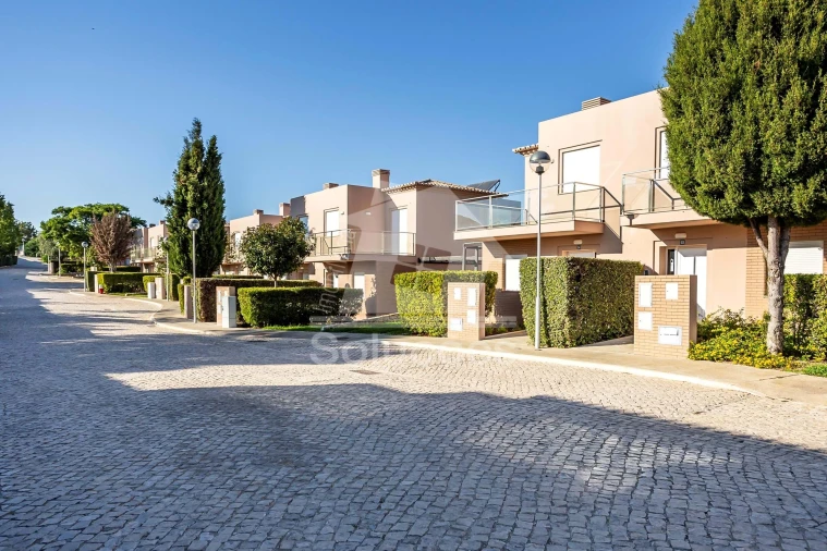 Moradia T3 para Venda em Lagoa e Carvoeiro Foto 3