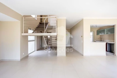 Moradia T2 para Venda em Lagoa e Carvoeiro