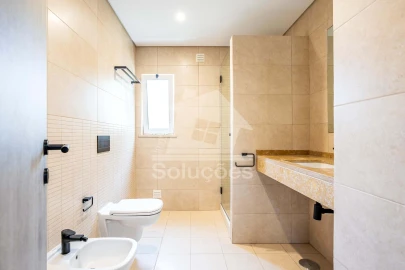 Moradia T2 para Venda em Lagoa e Carvoeiro