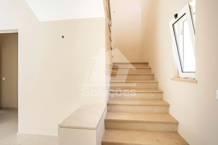 Moradia T2 para Venda em Lagoa e Carvoeiro Foto 6