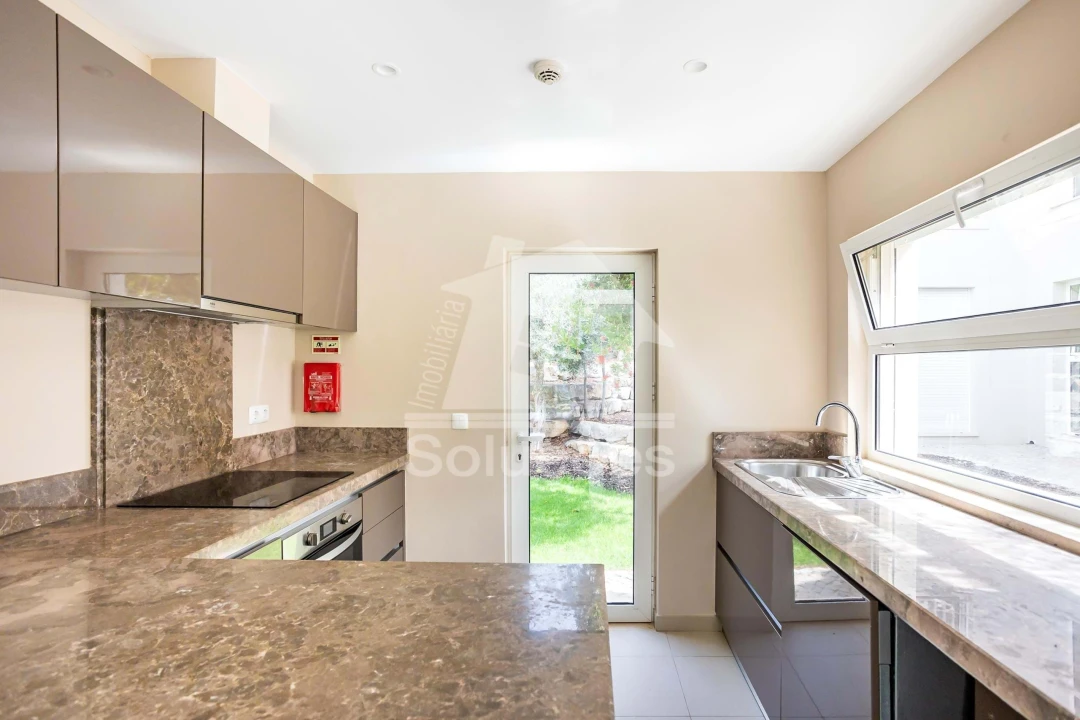 Moradia T2 para Venda em Lagoa e Carvoeiro Foto 12