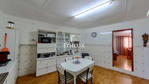 Moradia T2 para Venda em São Vicente e Ventosa