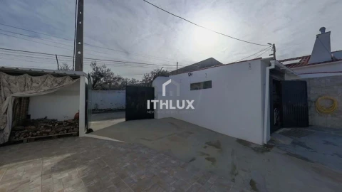 Moradia T2 para Venda em São Vicente e Ventosa