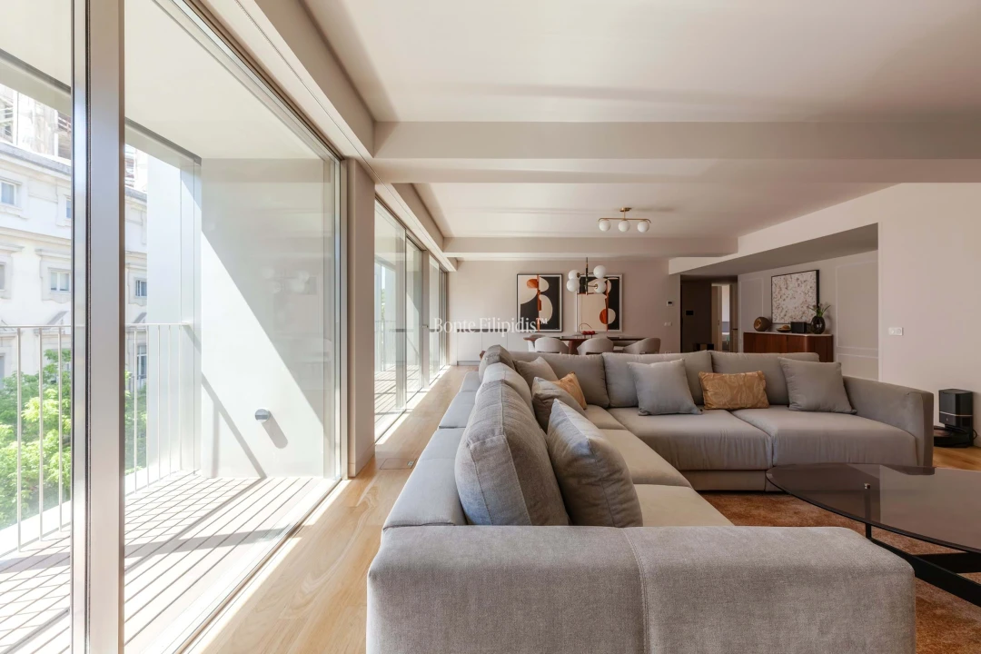 Apartamento T3 para Arrendamento em Santo António Foto 14