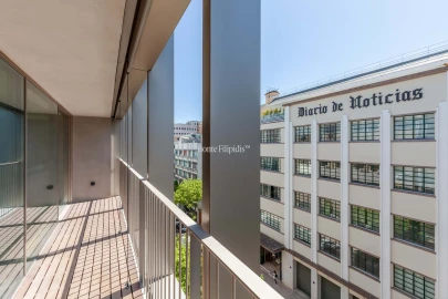 Apartamento T3 para Arrendamento em Santo António