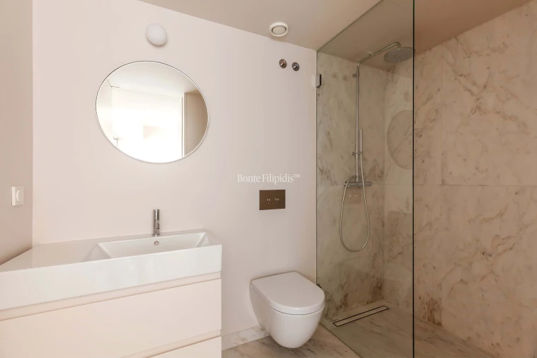 Apartamento T3 para Arrendamento em Santo António Foto 26