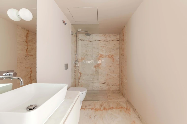 Apartamento T3 para Arrendamento em Santo António Foto 30