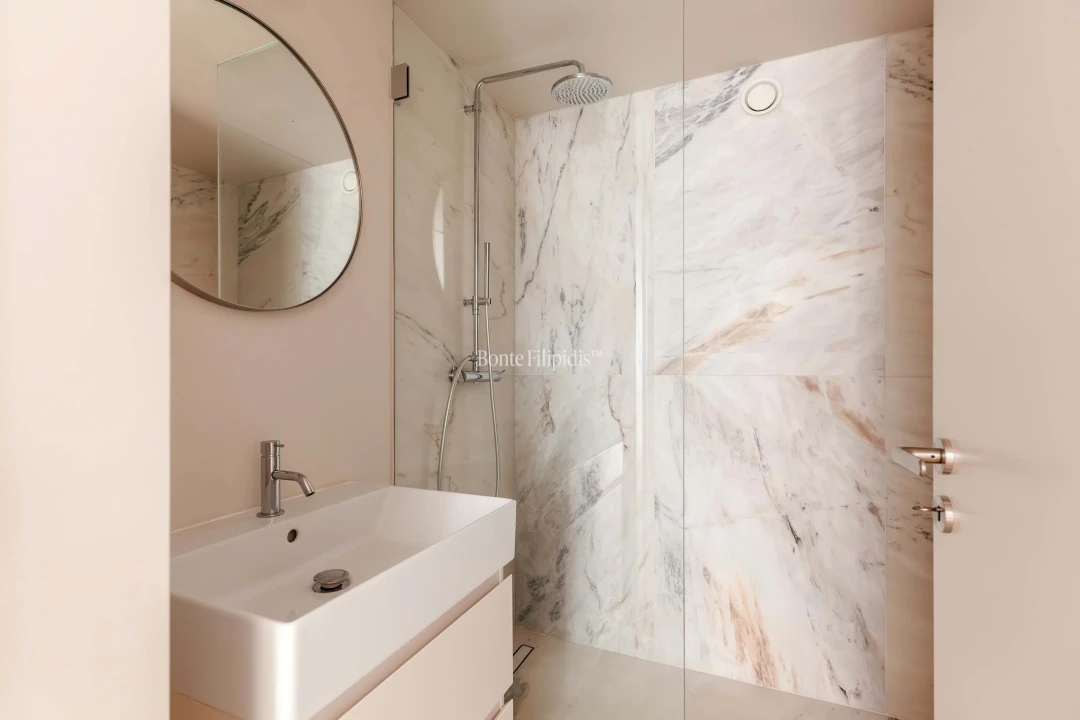 Apartamento T3 para Arrendamento em Santo António Foto 32