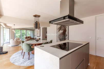 Apartamento T3 para Arrendamento em Santo António