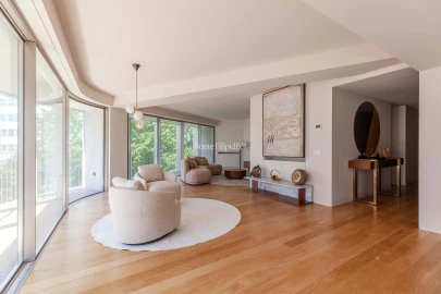 Apartamento T3 para Arrendamento em Santo António