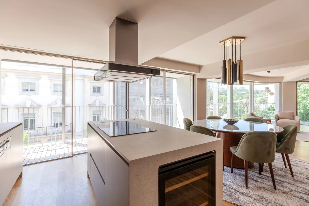 Apartamento T3 para Arrendamento em Santo António Foto 12