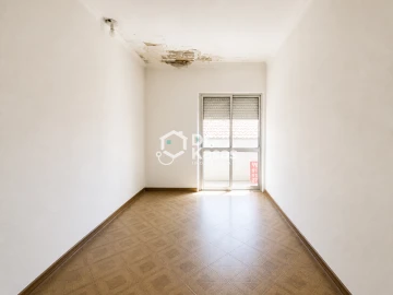 Apartamento T1 para Venda em Baixa da Banheira e Vale da Amoreira