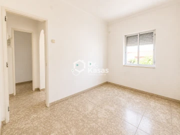 Apartamento T1 para Venda em Baixa da Banheira e Vale da Amoreira